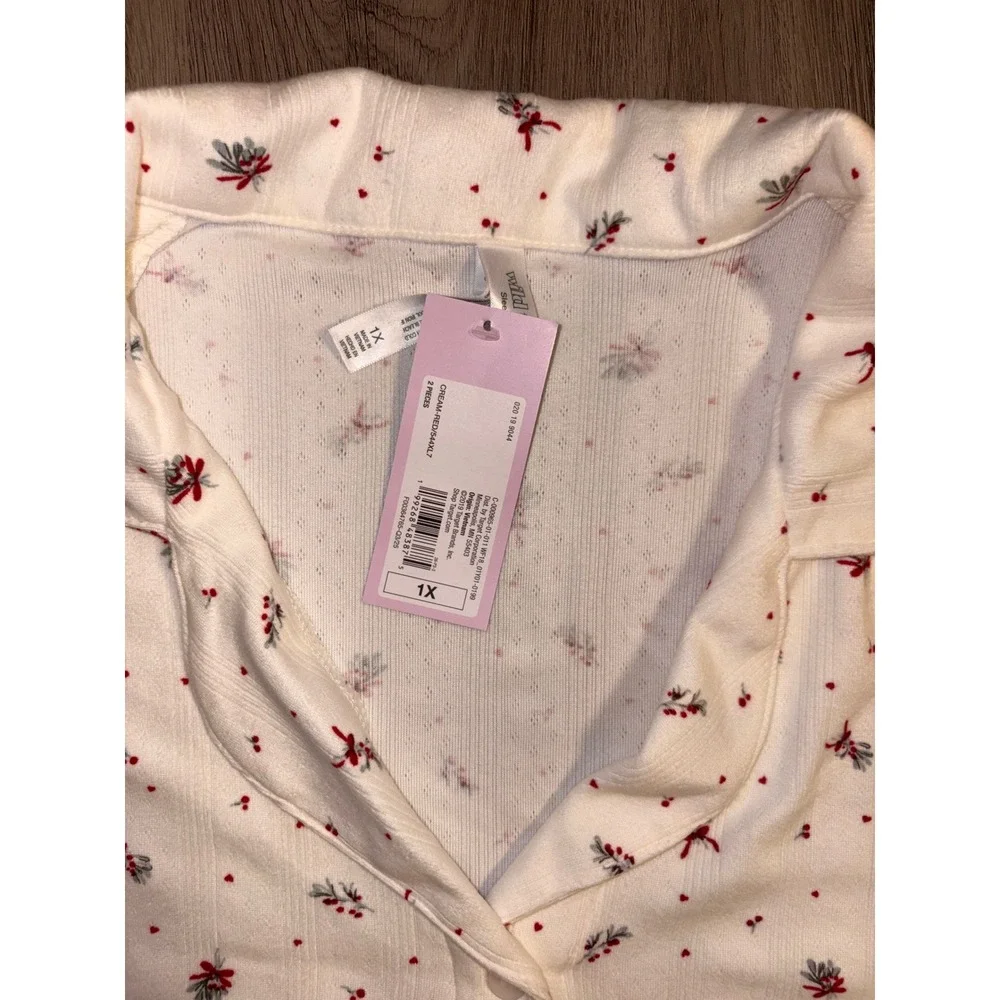 Wild Fable Womens 1X Pajama Set Cream Red Bow Holiday Ribbed Short Sleeve Ruffle